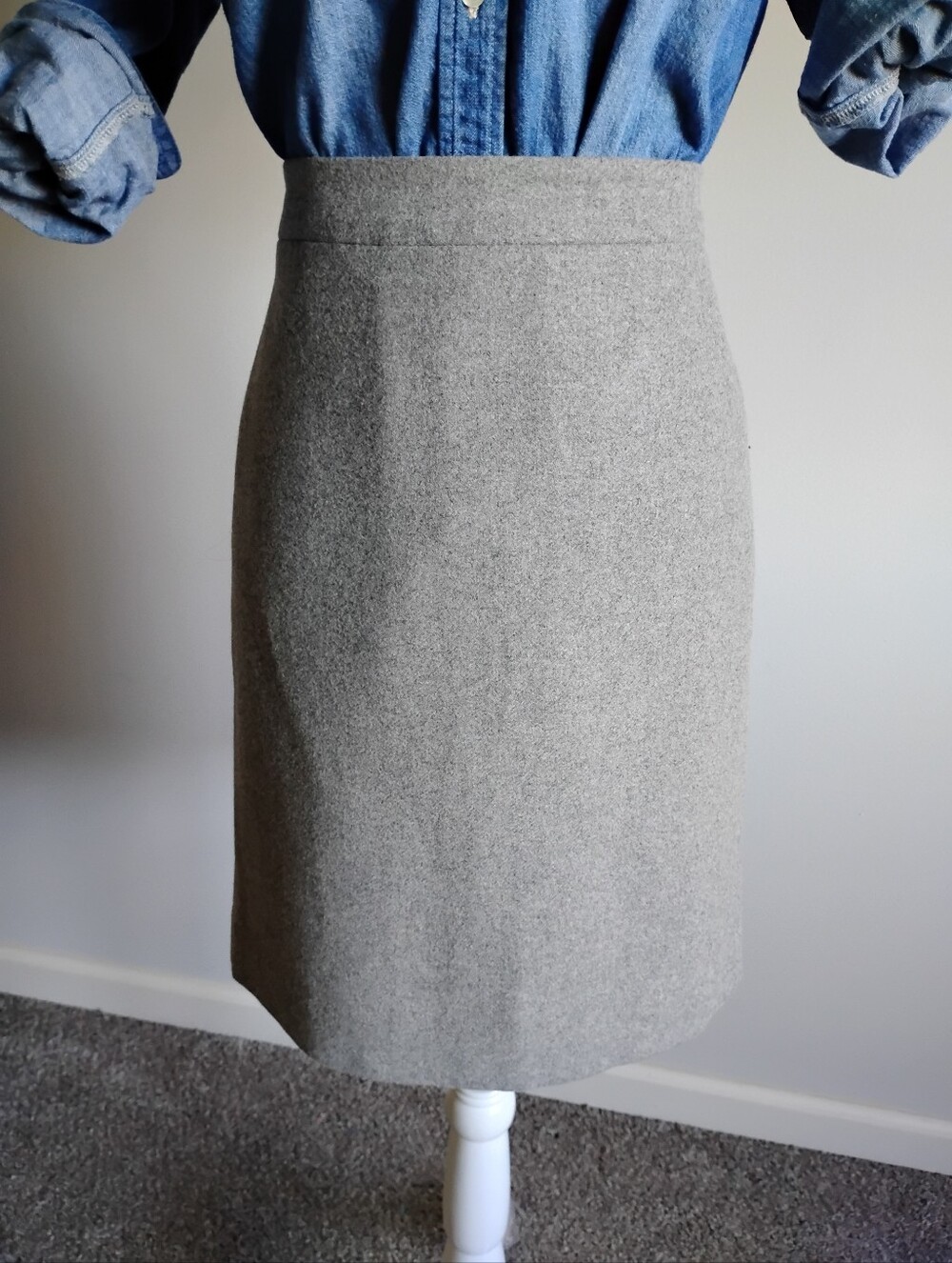 J. Crew The Pencil Skirt Wool Blend Classic Gray Preppy Knee Length Size 6